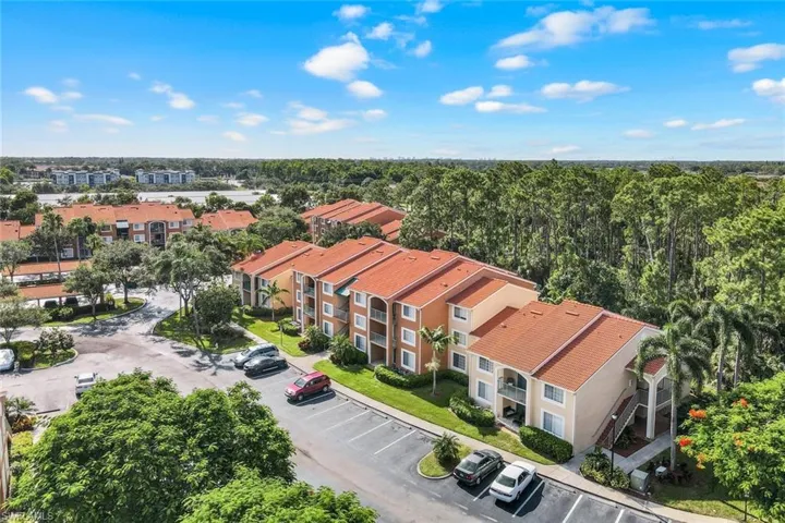 1230  Wildwood Lakes  BLVD, Naples, FL 34104