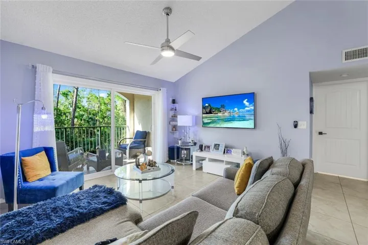 1230  Wildwood Lakes  BLVD, Naples, FL 34104