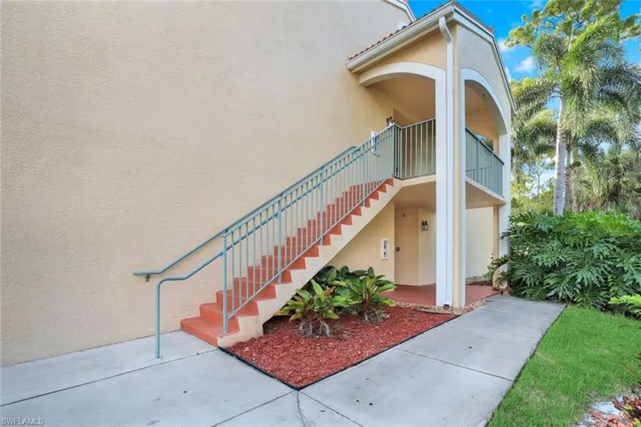 1230  Wildwood Lakes  BLVD, Naples, FL 34104