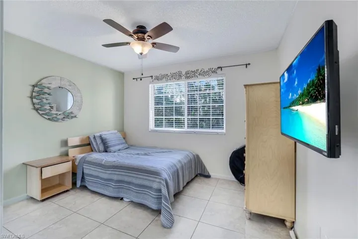 1230  Wildwood Lakes  BLVD, Naples, FL 34104
