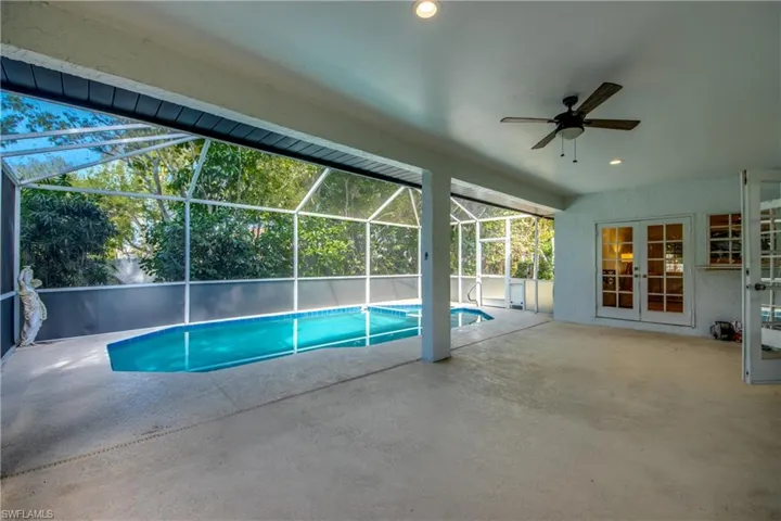 Large lanai