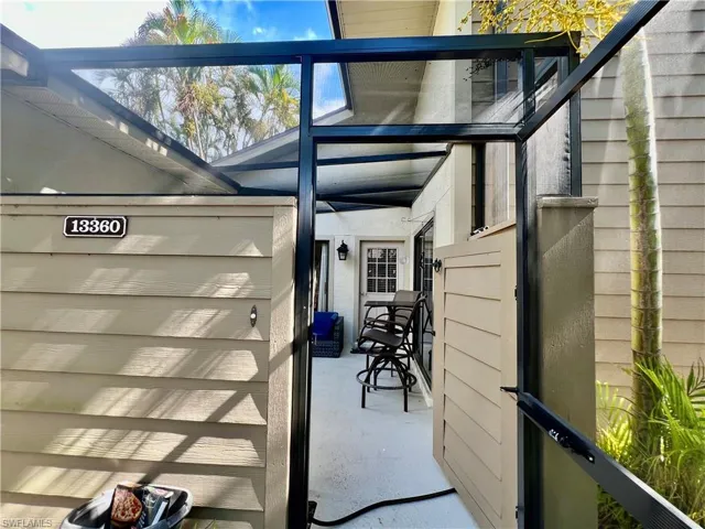 Entry Privately FENCED and Gated/ HUGE LANAI