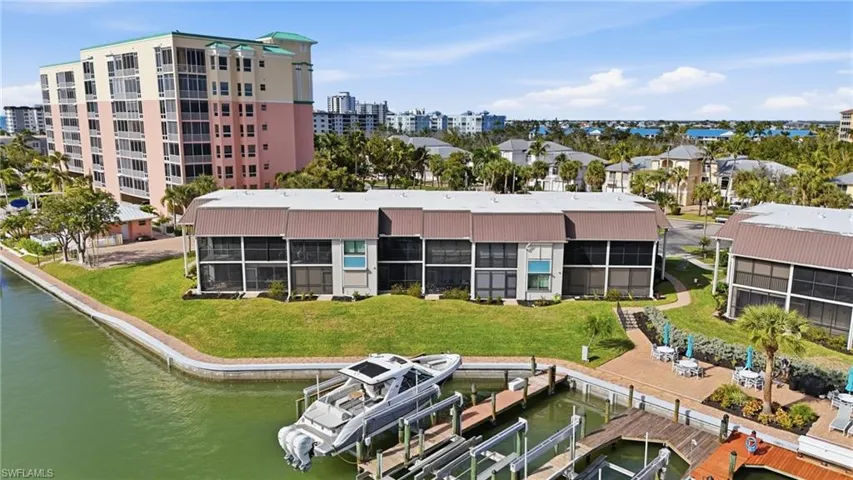 200 Lenell Rd 120, Fort Myers Beach, Florida 33931
