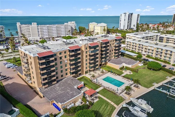 3430  Gulf Shore N BLVD, Naples, FL 34103