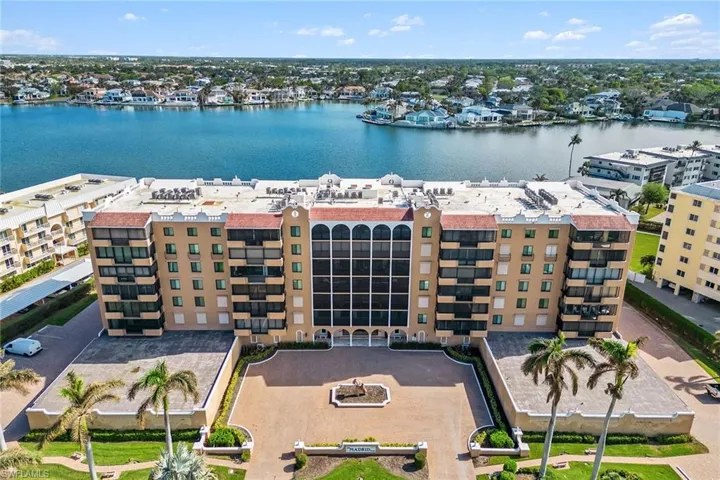 3430  Gulf Shore N BLVD, Naples, FL 34103