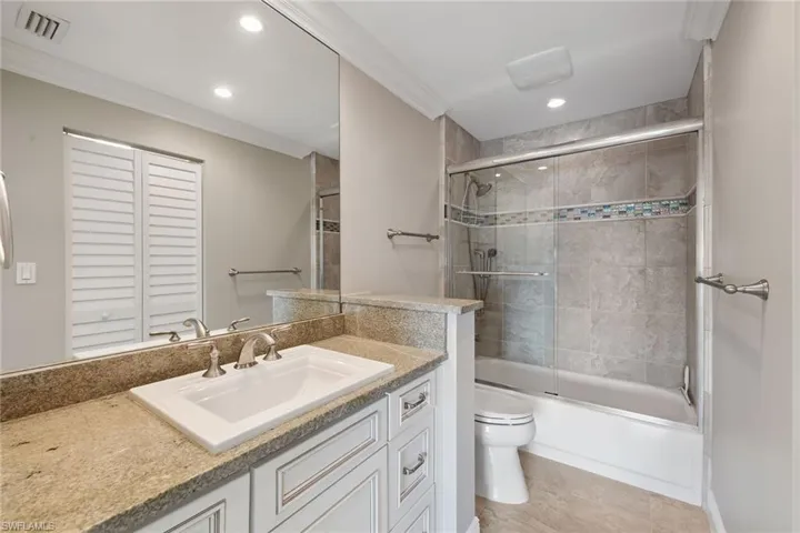 3430  Gulf Shore N BLVD, Naples, FL 34103
