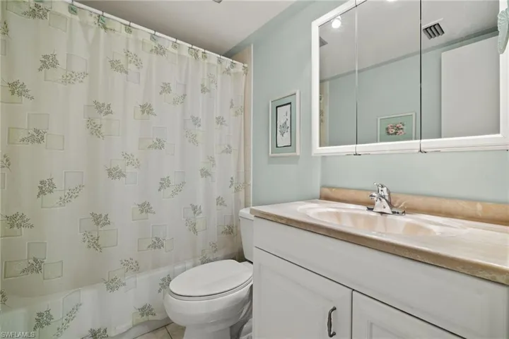 7050  Nantucket  CIR, North Fort Myers, FL 33917