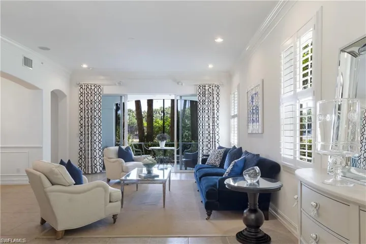 2864 Tiburon Blvd E 101, Naples, Florida 34109