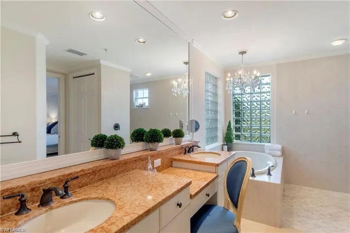 2864 Tiburon Blvd E 101, Naples, Florida 34109