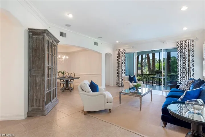 2864 Tiburon Blvd E 101, Naples, Florida 34109