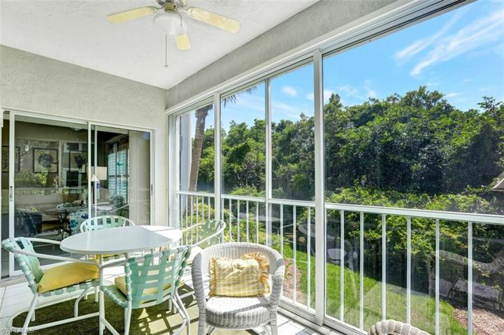 Screened in Lanai