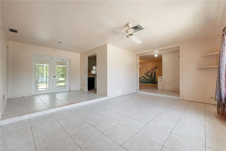 12401  Davis  BLVD, Fort Myers, FL 33905