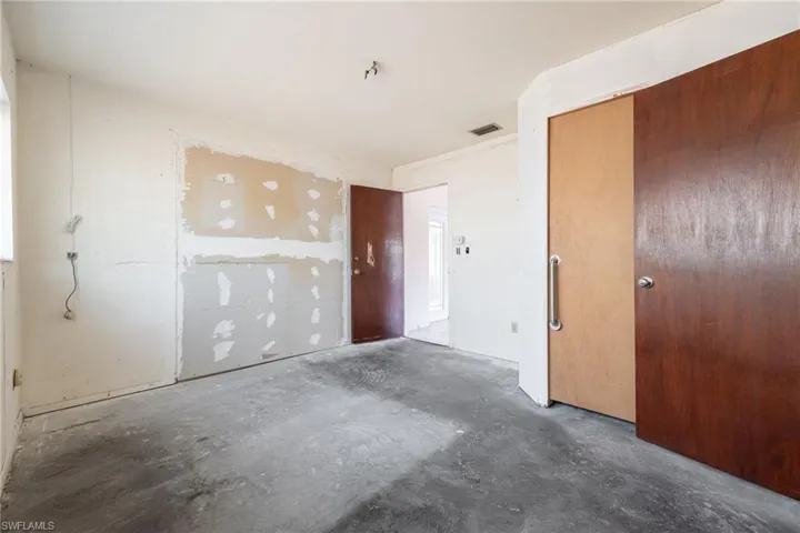 12401 Davis Blvd, Fort Myers, Florida 33905