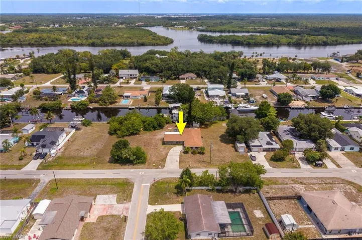 12401 Davis Blvd, Fort Myers, Florida 33905