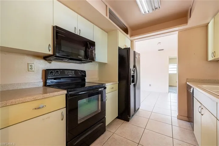 12401 Davis Blvd, Fort Myers, Florida 33905