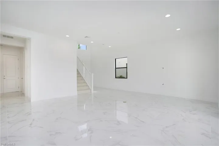 20195 Ainsley St, Estero, Florida 33928