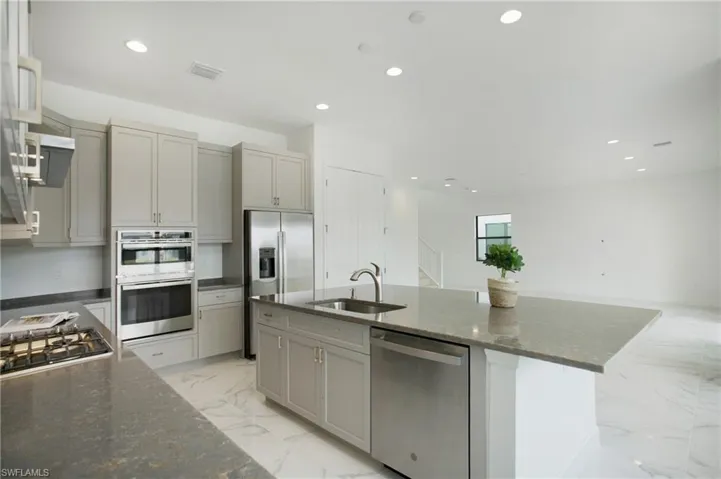 20195 Ainsley St, Estero, Florida 33928