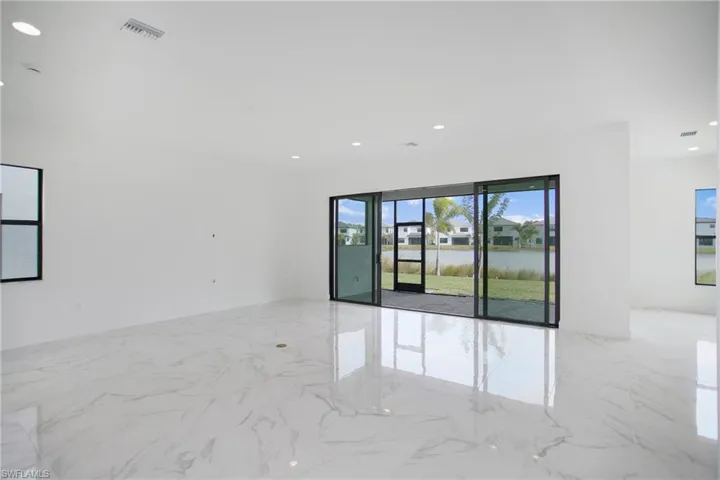 20195 Ainsley St, Estero, Florida 33928