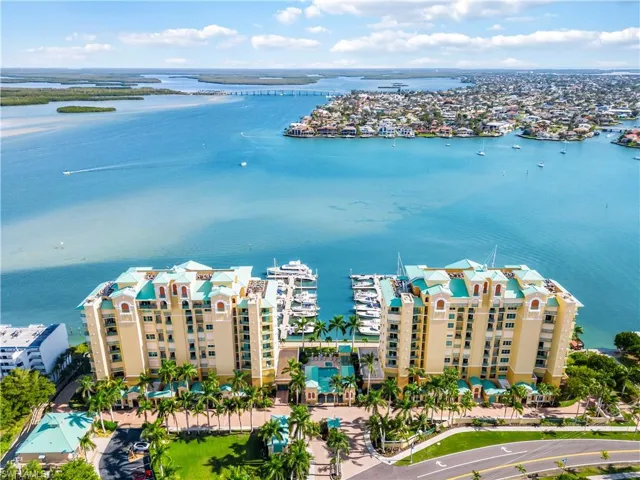 1081 Bald Eagle Dr, Marco Island, Florida 34145