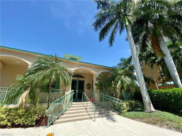 1081 Bald Eagle Dr, Marco Island, Florida 34145