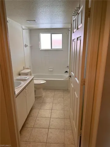 8298 Key Royal Ln 434, Naples, Florida 34119