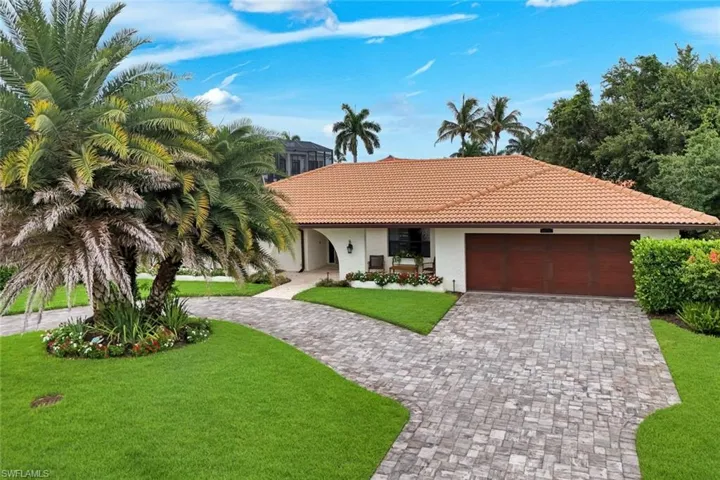 517 Parkwood Ln, Naples, Florida 34103