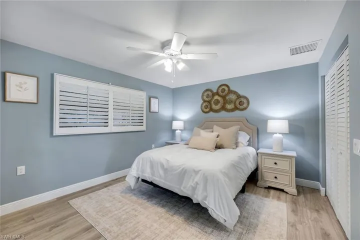 517 Parkwood Ln, Naples, Florida 34103