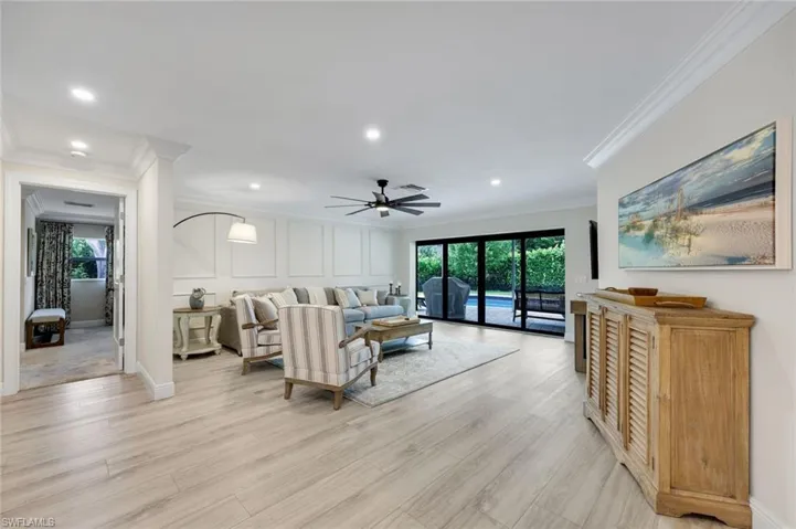 517 Parkwood Ln, Naples, Florida 34103
