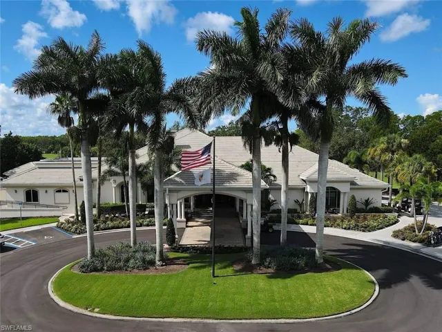 2730  Cypress Trace  CIR, Naples, FL 34119