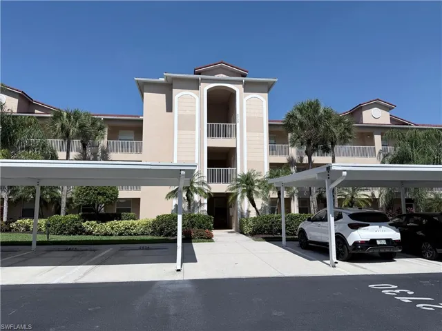 2730  Cypress Trace  CIR, Naples, FL 34119