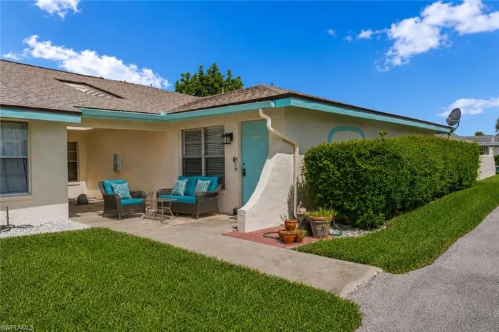 4706 4th Pl 15, Cape Coral, Florida 33904