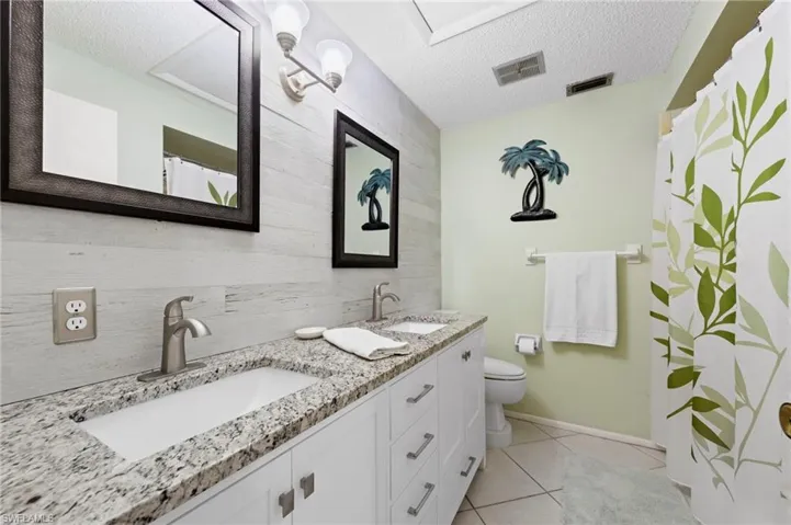 4706 4th Pl 15, Cape Coral, Florida 33904