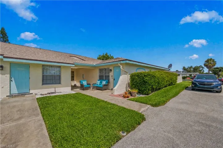 4706 4th Pl 15, Cape Coral, Florida 33904
