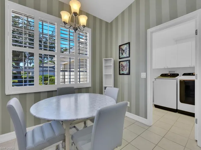 Breakfast Nook