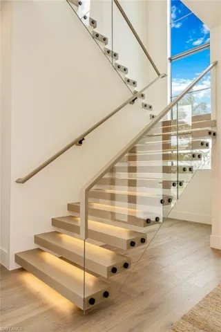 Cantilever Staircase