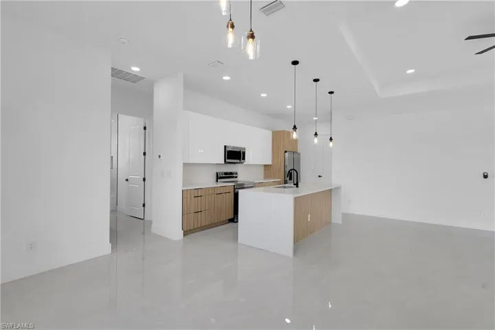 3301 17th St Sw, Lehigh Acres Fl 33976