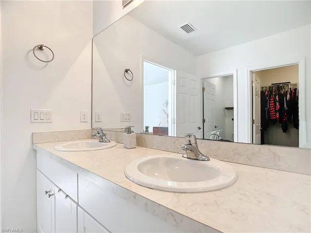 17541  Phlox  DR, Fort Myers, FL 33967