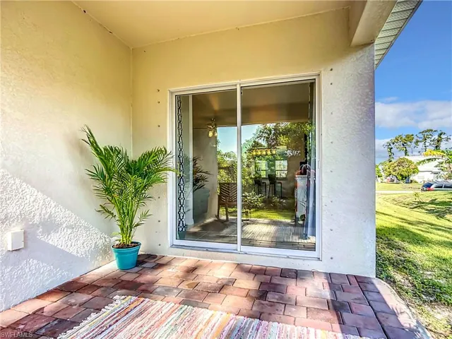 17541  Phlox  DR, Fort Myers, FL 33967