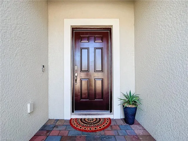 17541  Phlox  DR, Fort Myers, FL 33967