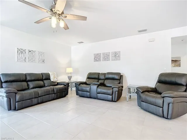 17541  Phlox  DR, Fort Myers, FL 33967