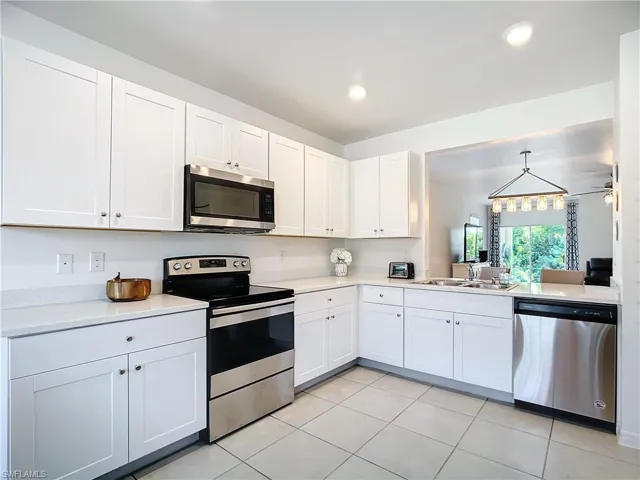 17541  Phlox  DR, Fort Myers, FL 33967