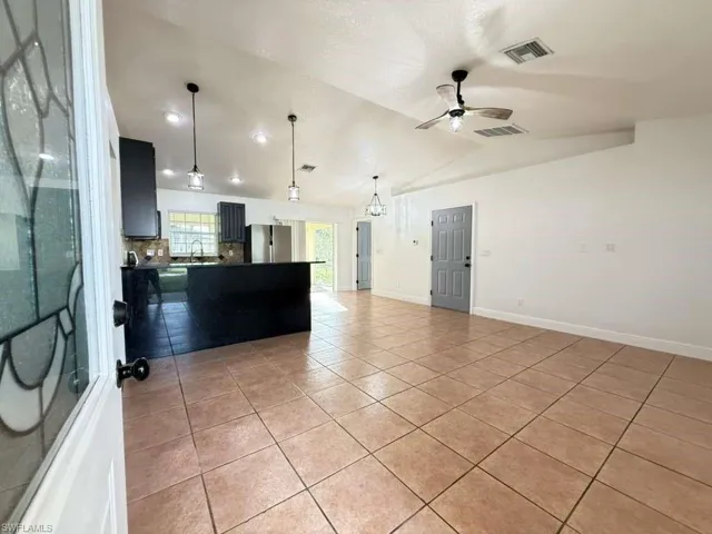 2712 Sw 2nd Ave, Cape Coral, Florida 33914