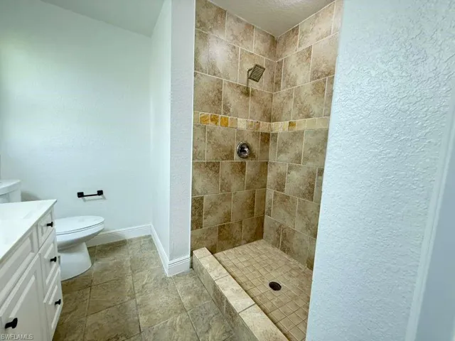 2712 Sw 2nd Ave, Cape Coral, Florida 33914