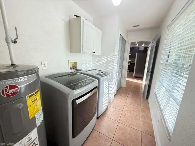 2712 Sw 2nd Ave, Cape Coral, Florida 33914