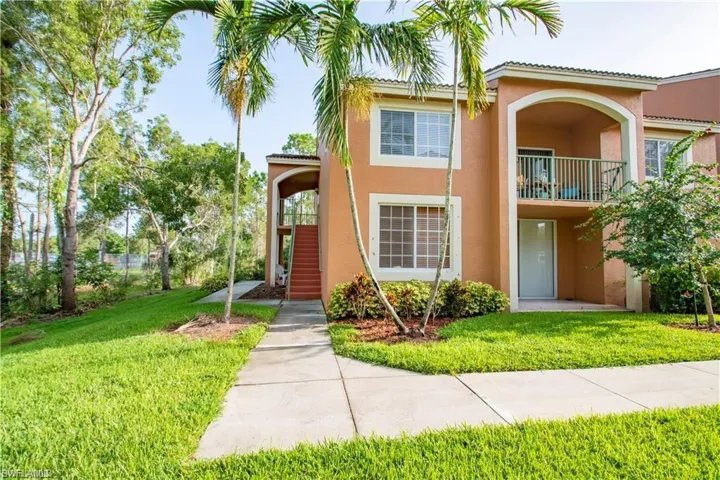 1220  Wildwood Lakes  BLVD, Naples, FL 34104