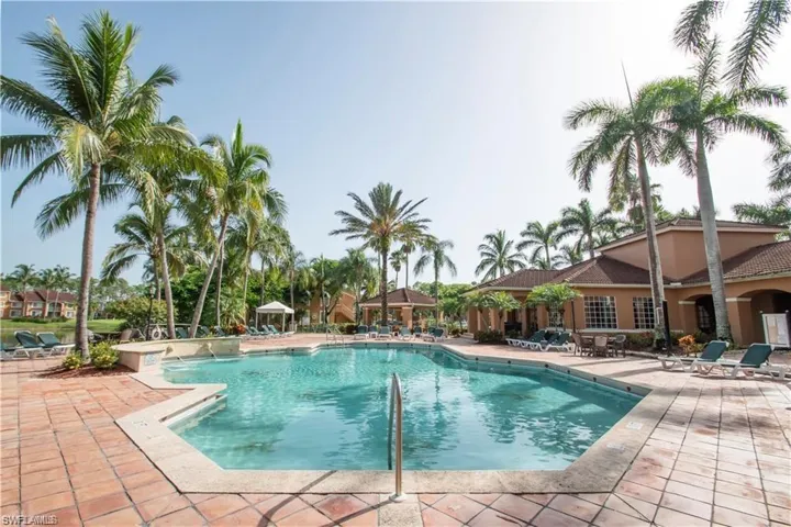 1220  Wildwood Lakes  BLVD, Naples, FL 34104