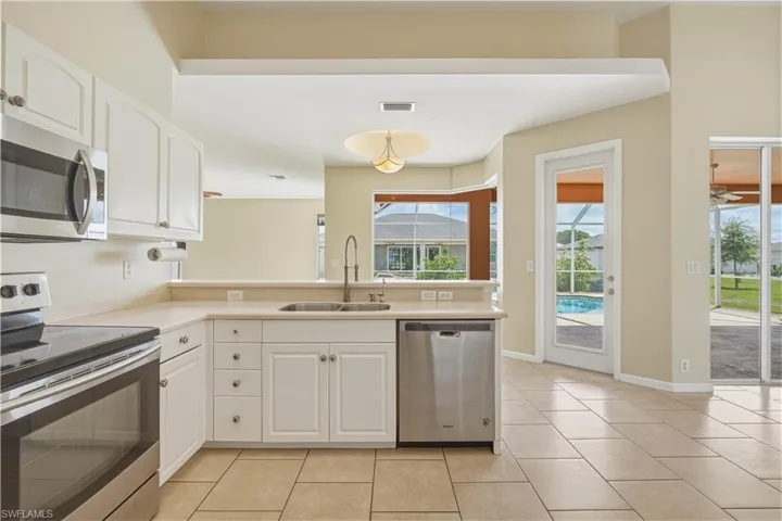 3079 NW 4th  PL, Cape Coral, FL 33993