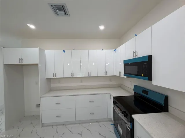 3969-3971 Sunset Rd Rd, Lehigh Acres, Florida 33971