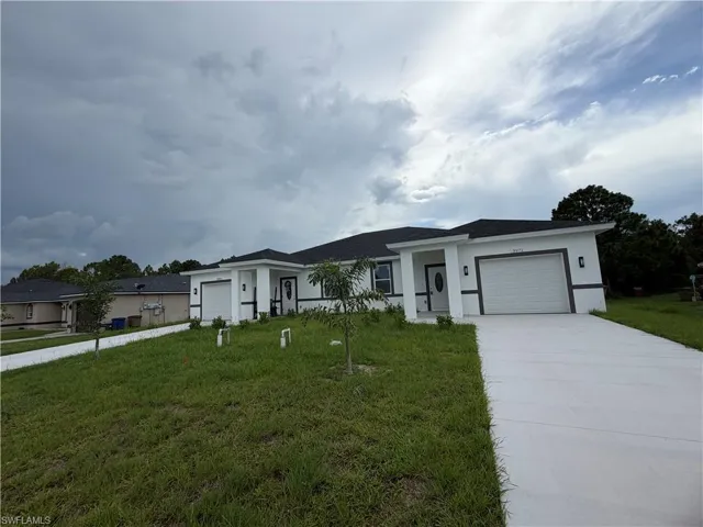 3969-3971 Sunset Rd Rd, Lehigh Acres, Florida 33971