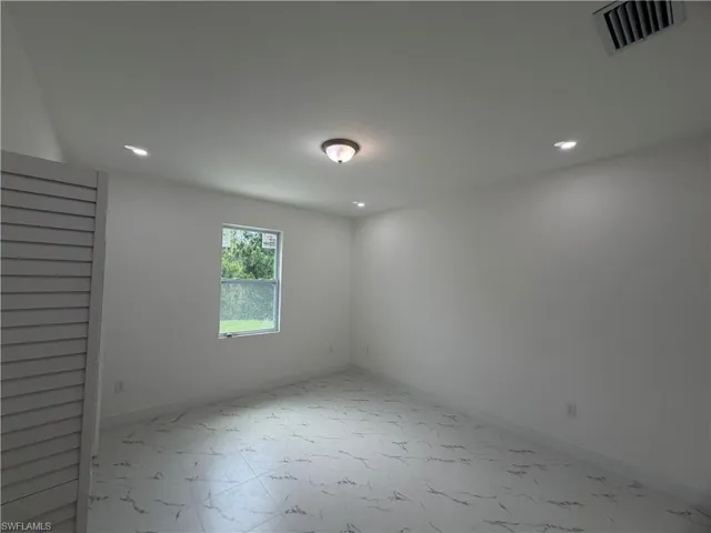 3969-3971 Sunset Rd Rd, Lehigh Acres, Florida 33971
